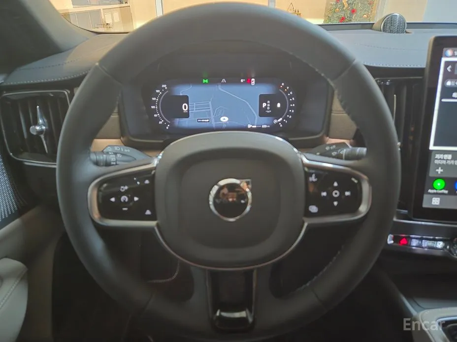 Фото 12 - Volvo S90