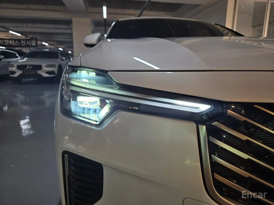 Фото 15 - Volvo S90