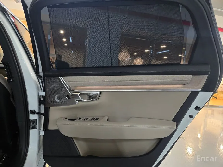 Фото 16 - Volvo S90