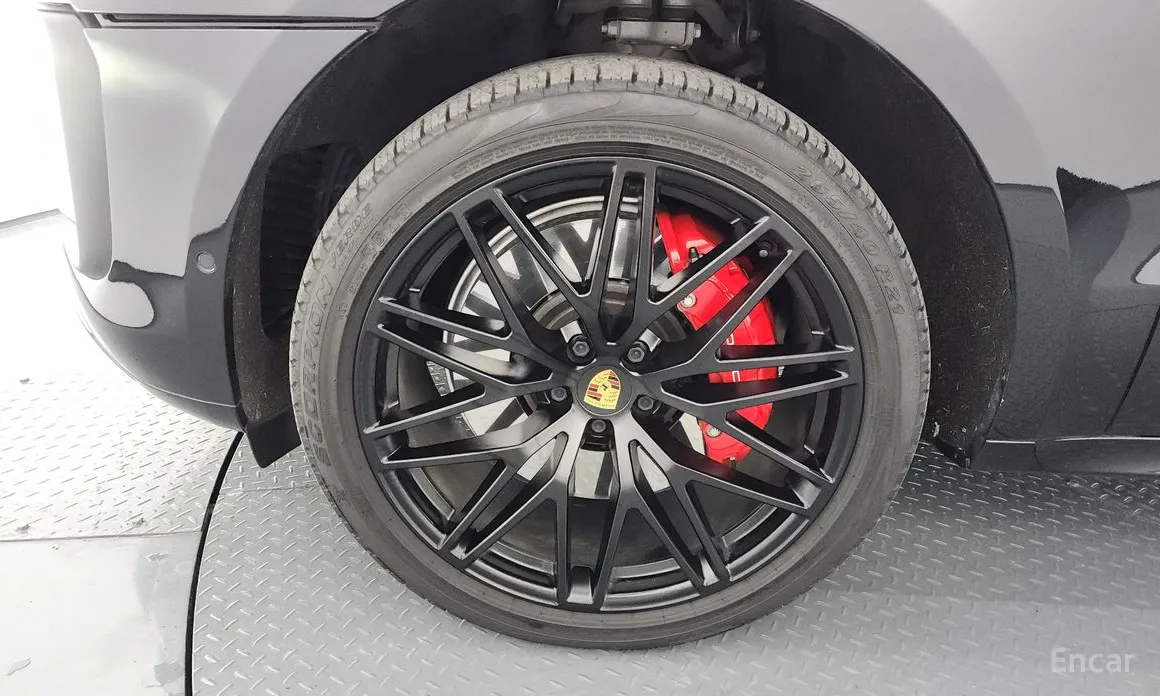 Фото 5 - Porsche Macan