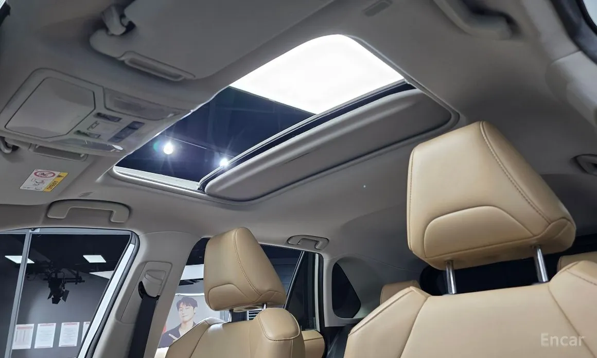 Фото 19 - Toyota RAV4