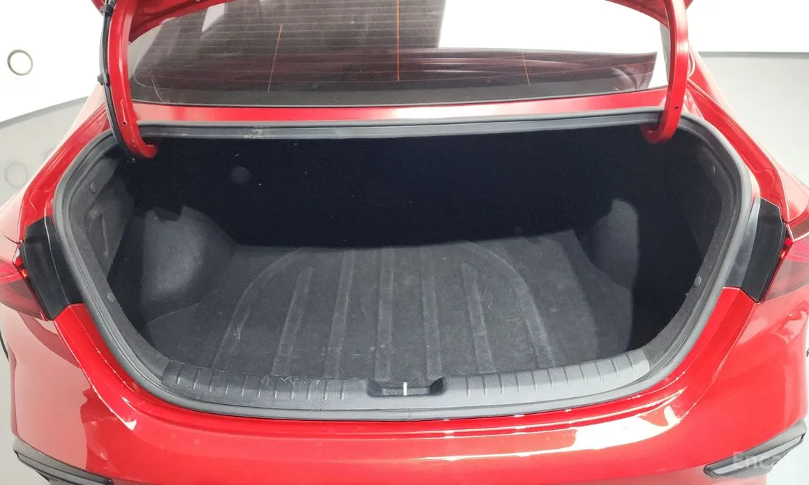 Фото 20 - Kia K3