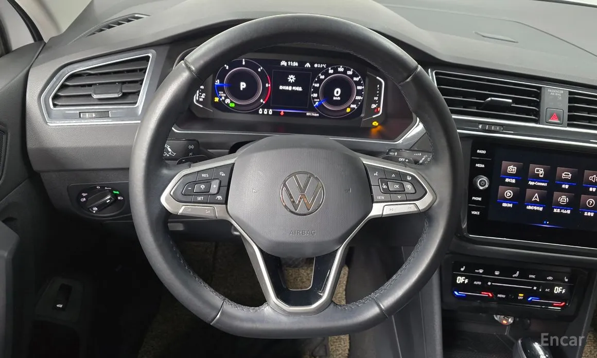 Фото 13 - Volkswagen Tiguan