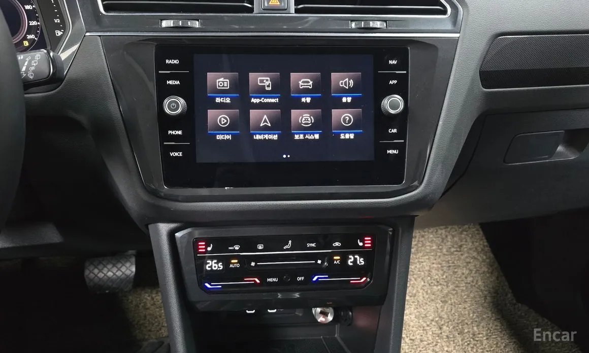 Фото 14 - Volkswagen Tiguan