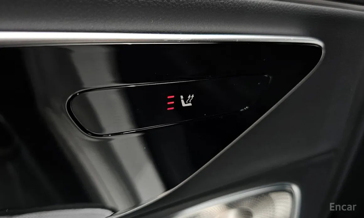 Фото 18 - Mercedes-Benz E-Class