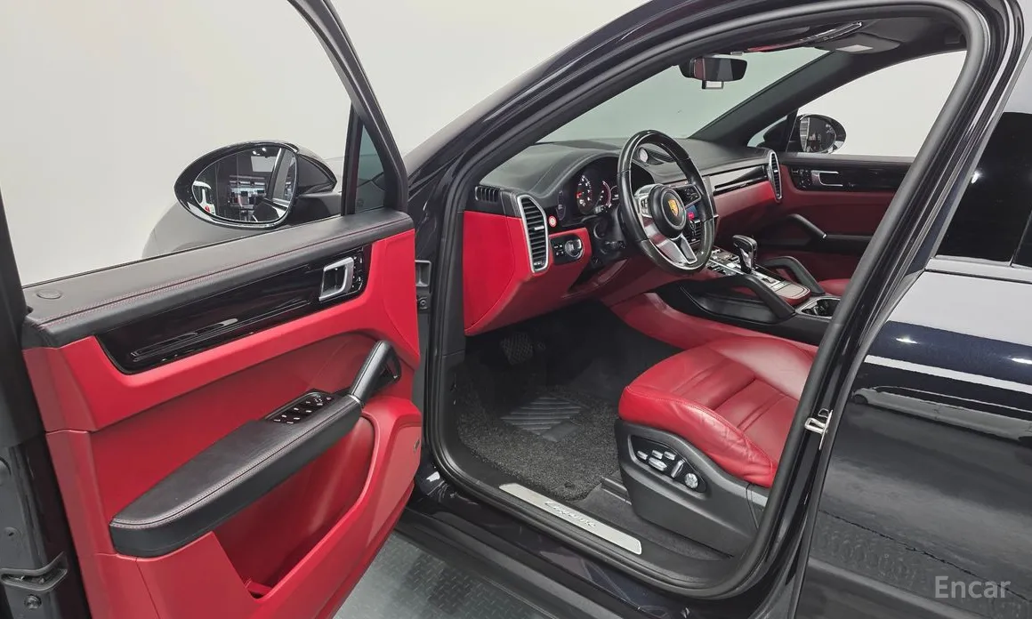 Фото 11 - Porsche Cayenne