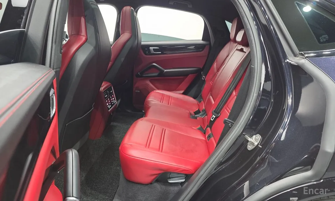 Фото 12 - Porsche Cayenne