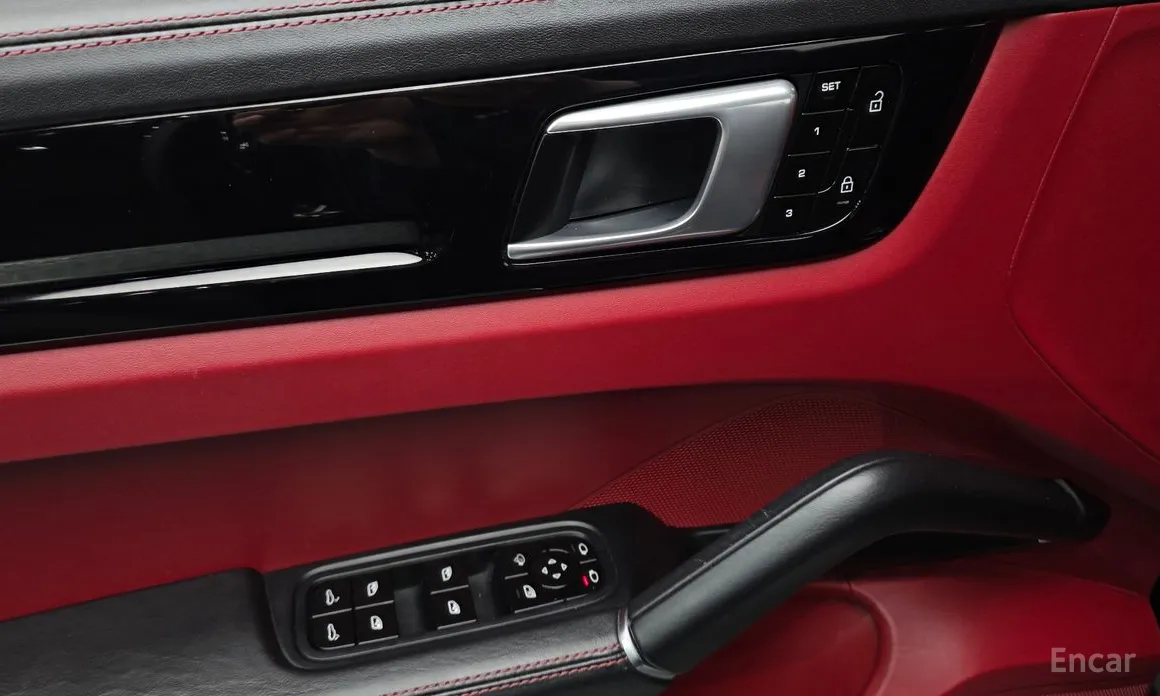 Фото 17 - Porsche Cayenne