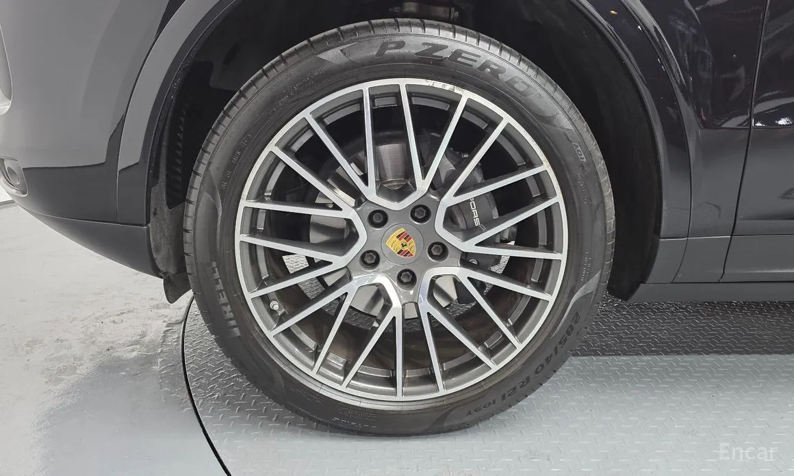 Фото 5 - Porsche Cayenne