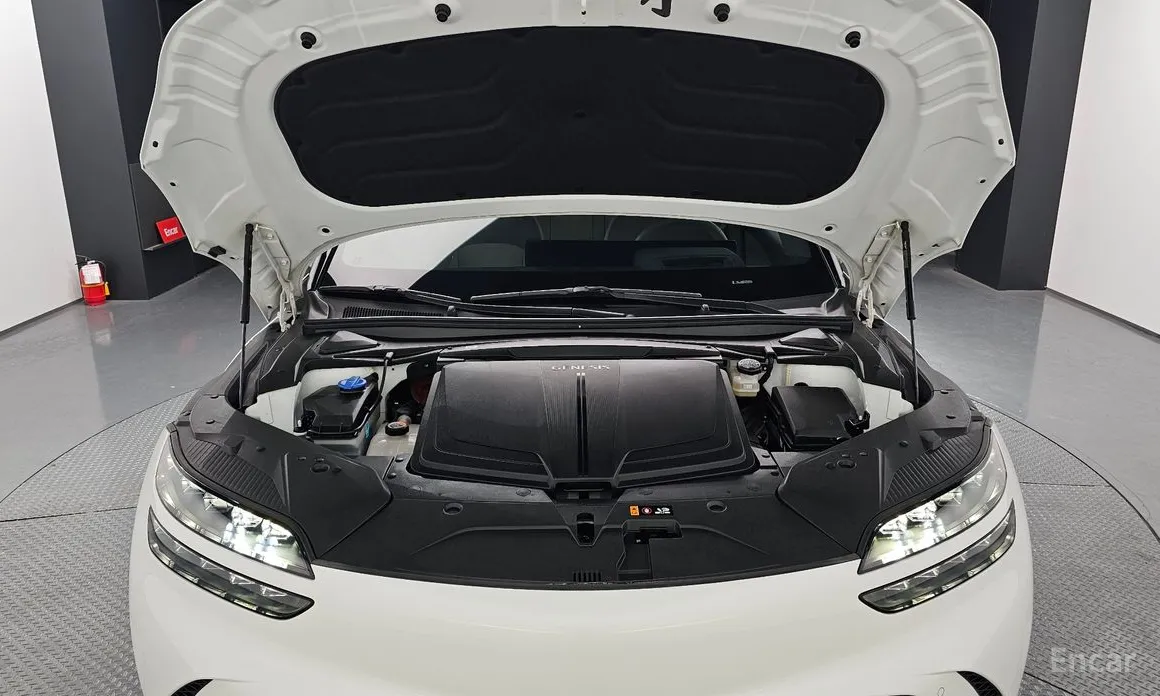 Фото 6 - Genesis GV60