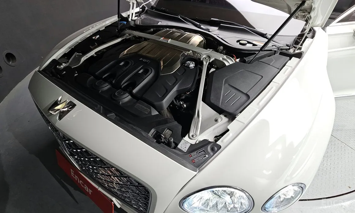 Фото 6 - Bentley Flying Spur