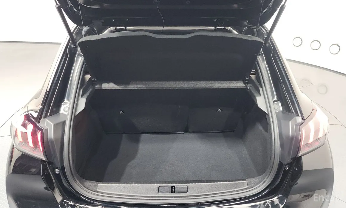 Фото 20 - Peugeot 208