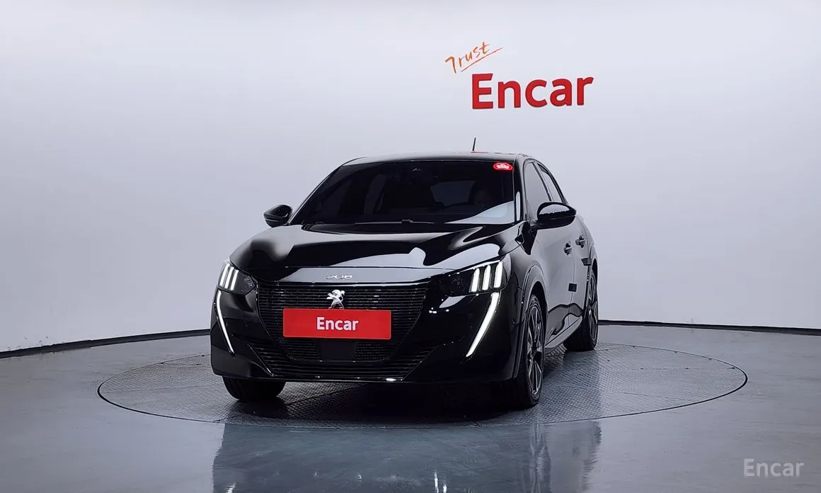 Фото 3 - Peugeot 208