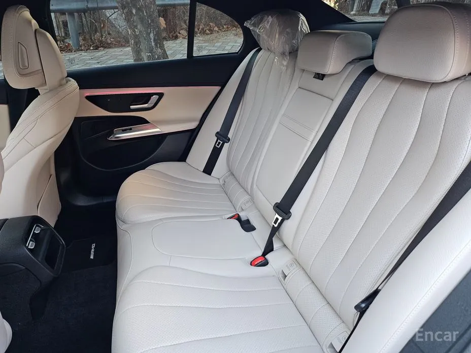 Фото 6 - Mercedes-Benz E-Class