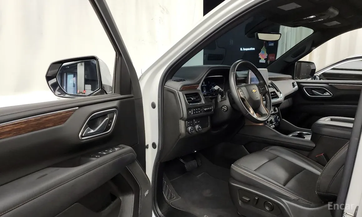 Фото 10 - Chevrolet Tahoe