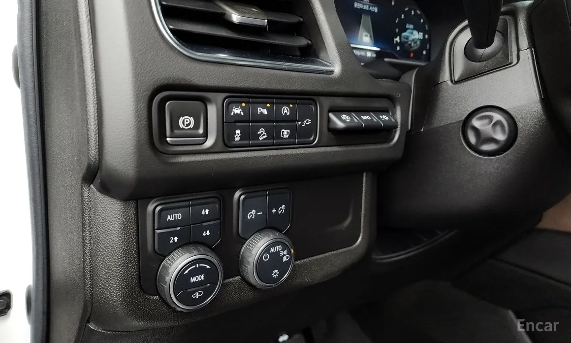 Фото 16 - Chevrolet Tahoe