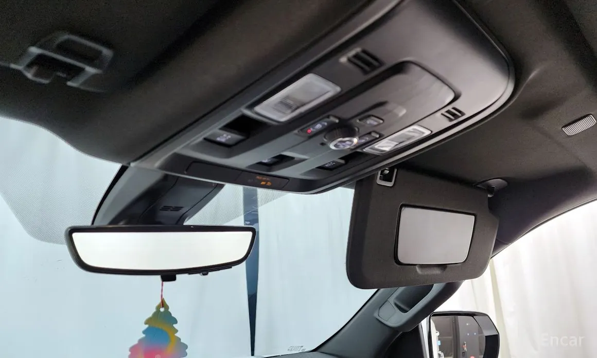 Фото 17 - Chevrolet Tahoe