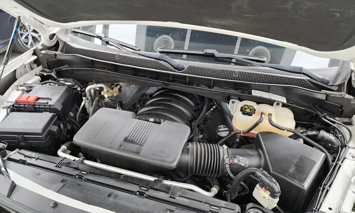 Фото 6 - Chevrolet Tahoe