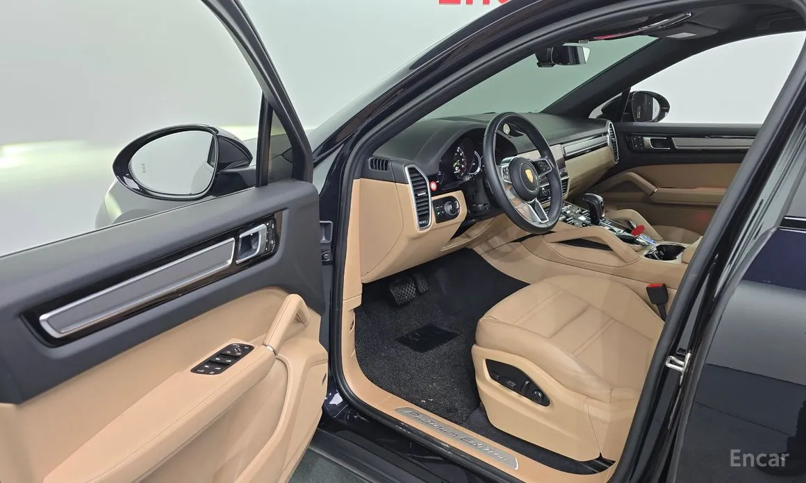 Фото 10 - Porsche Cayenne