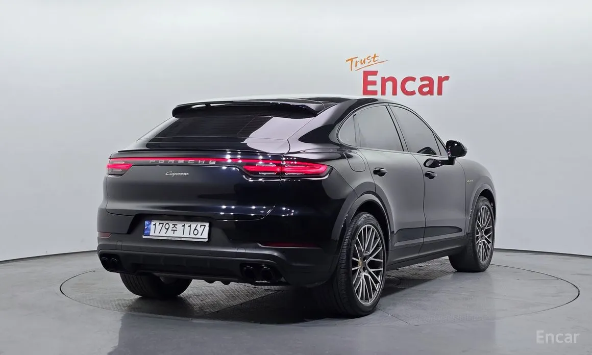 Фото 2 - Porsche Cayenne