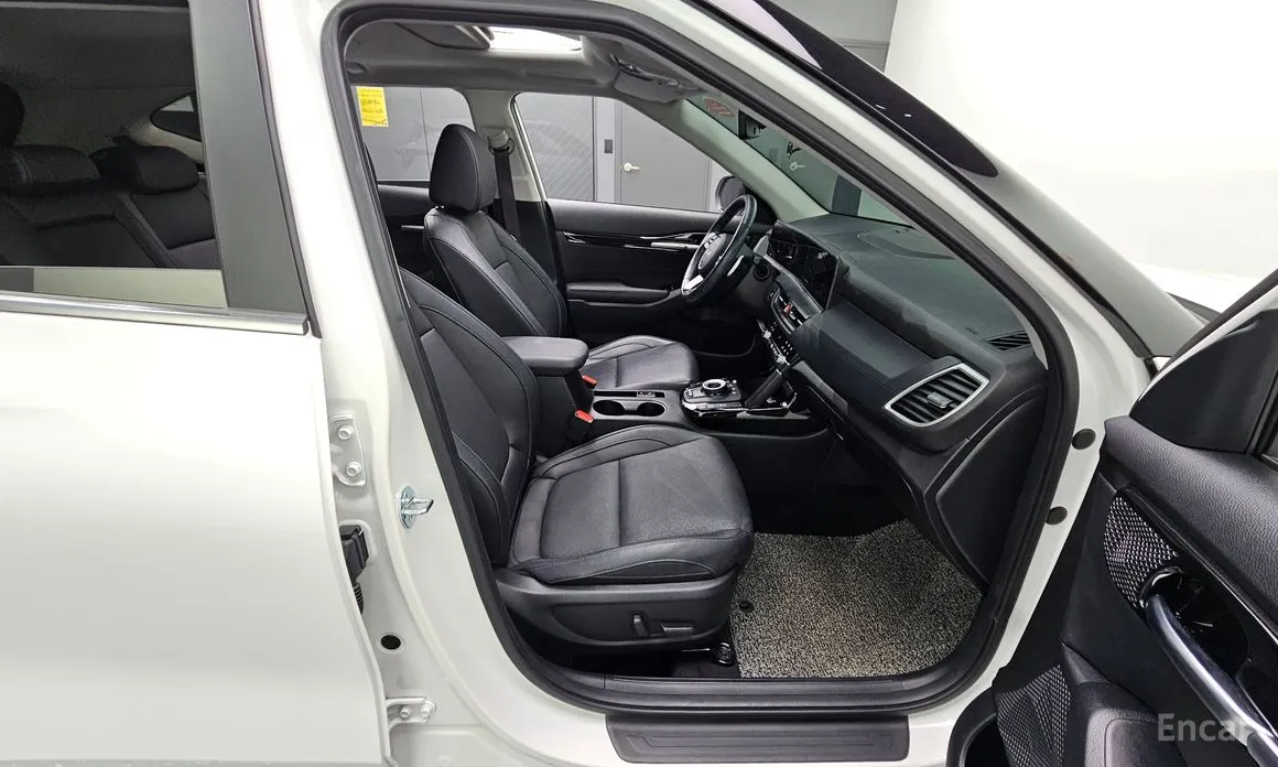 Фото 12 - Kia Seltos