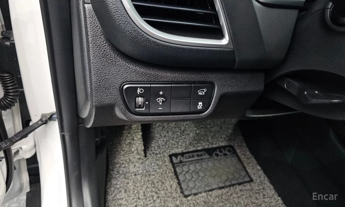 Фото 13 - Kia Seltos