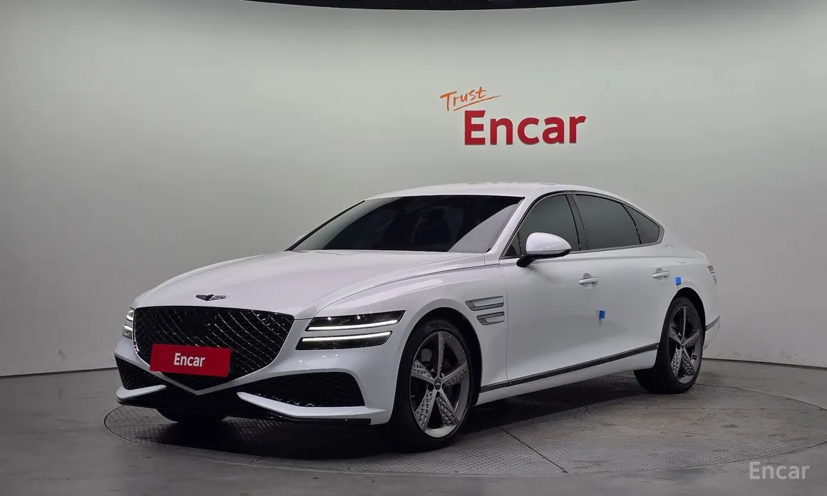 Фото 1 - Genesis G80