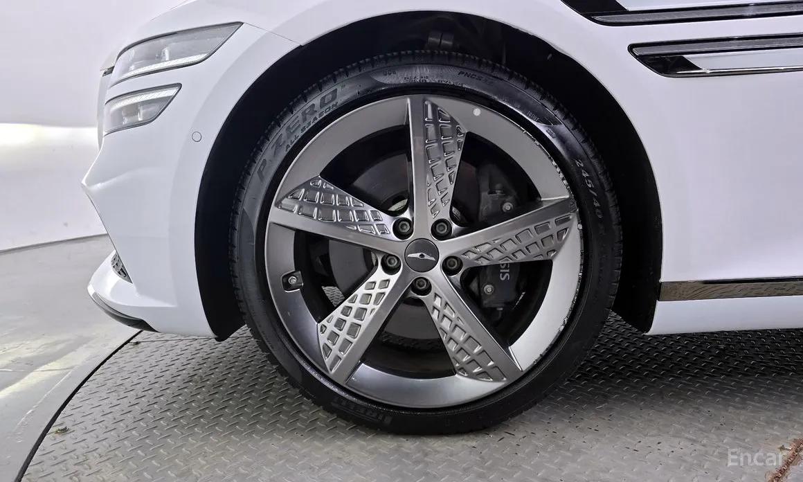 Фото 5 - Genesis G80