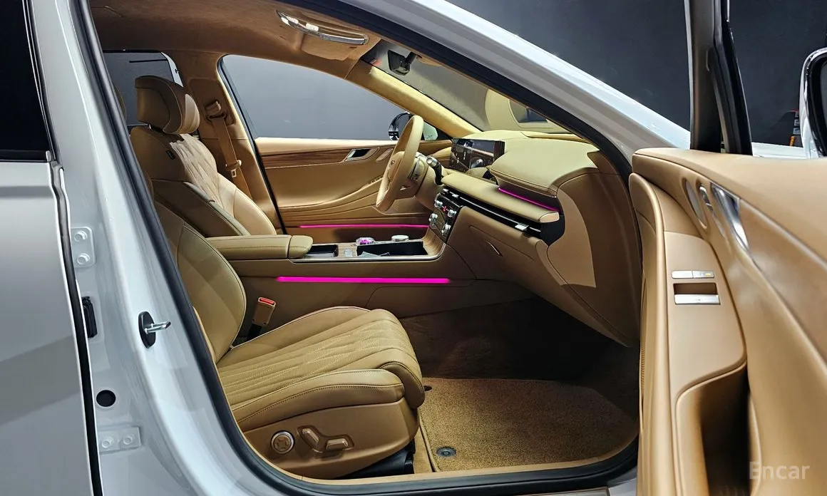 Фото 10 - Genesis G80