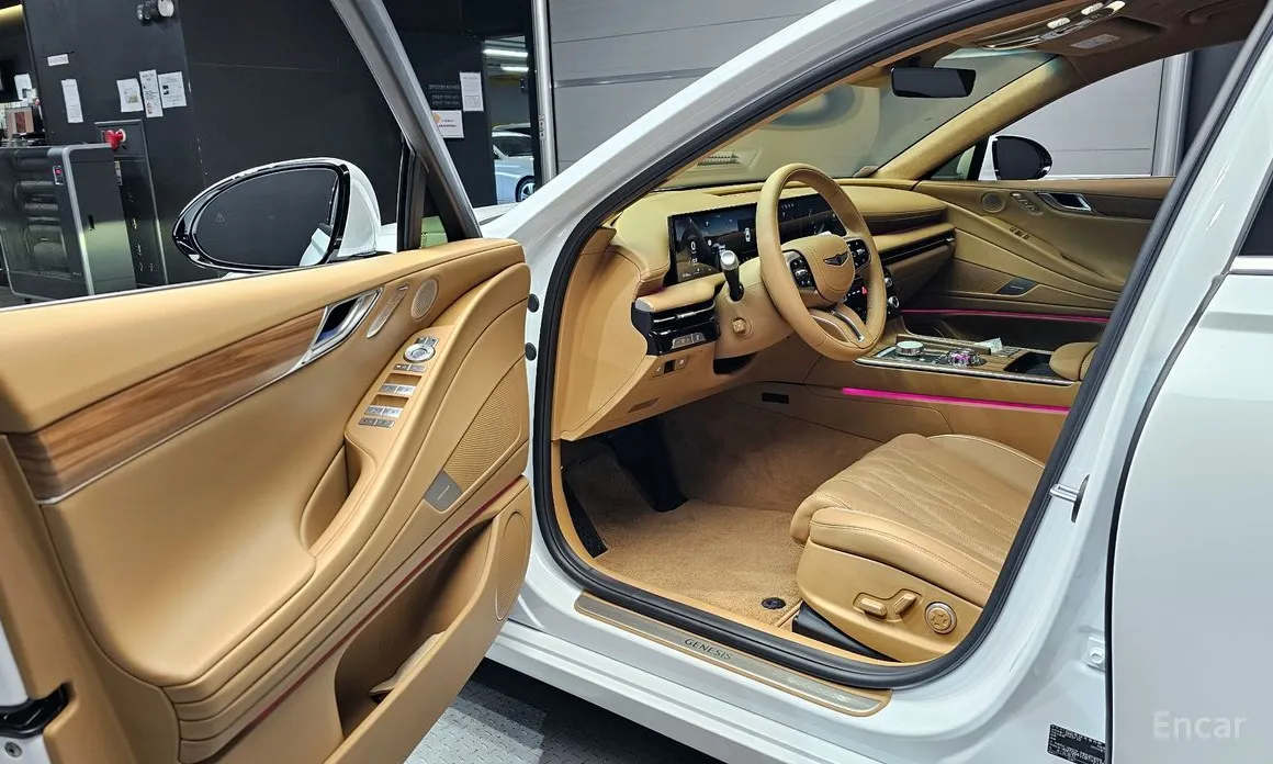 Фото 11 - Genesis G80