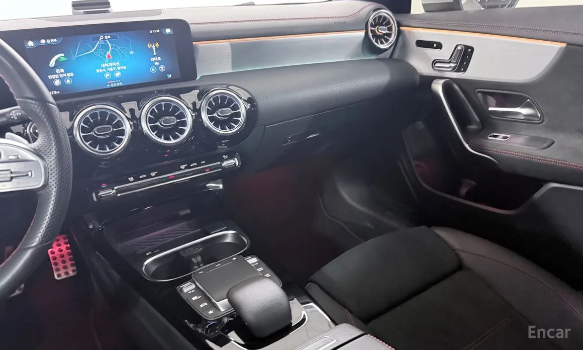 Фото 13 - Mercedes-Benz CLA-Class