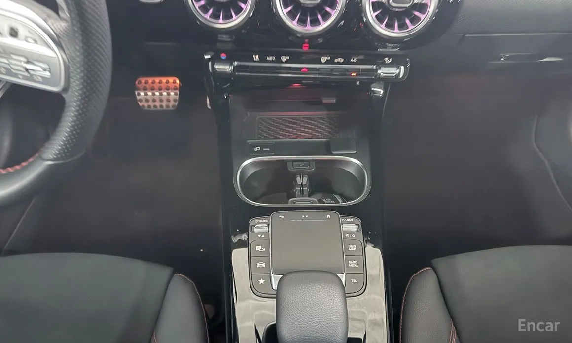 Фото 9 - Mercedes-Benz CLA-Class