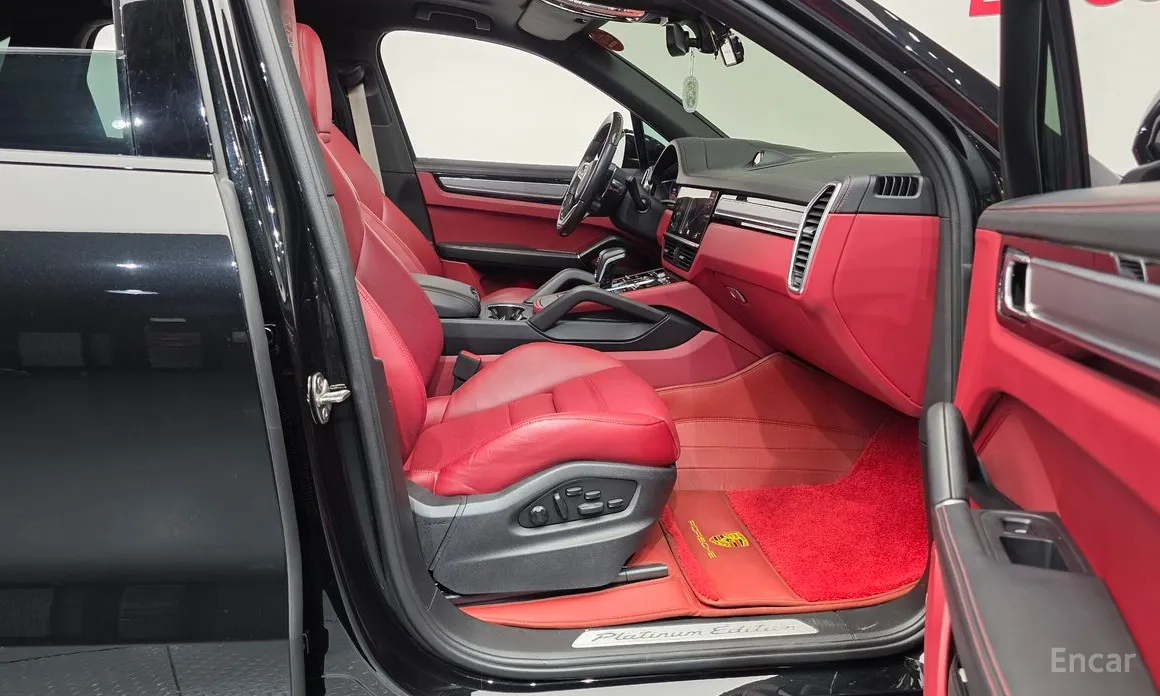 Фото 11 - Porsche Cayenne