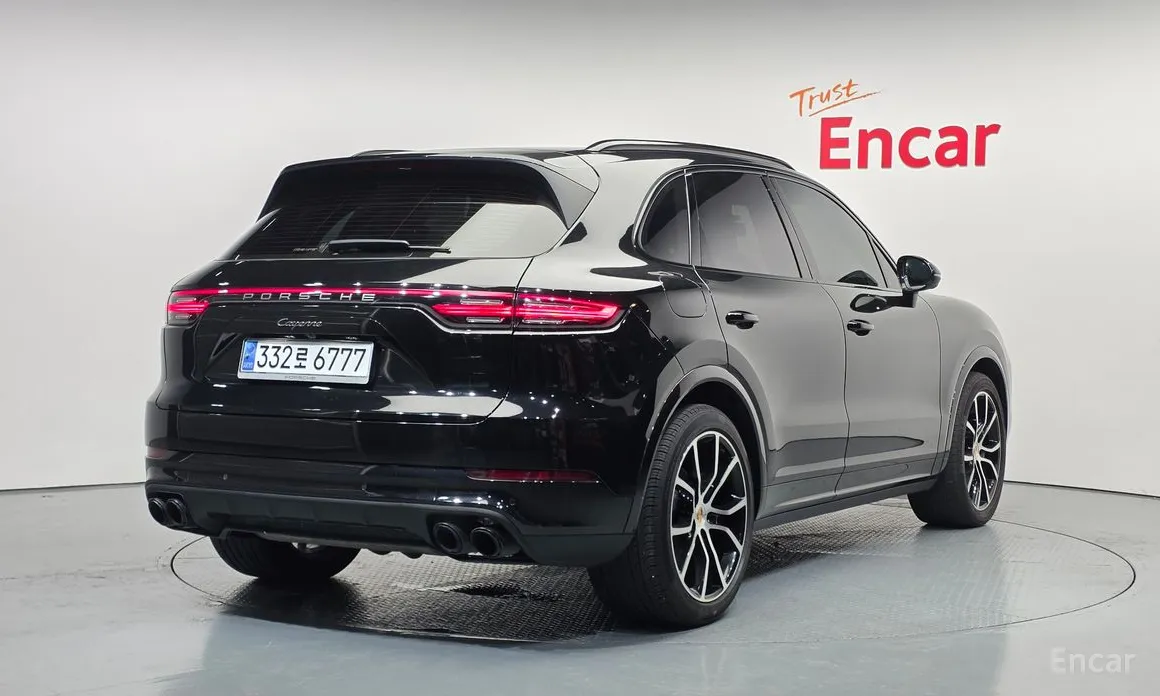 Фото 2 - Porsche Cayenne