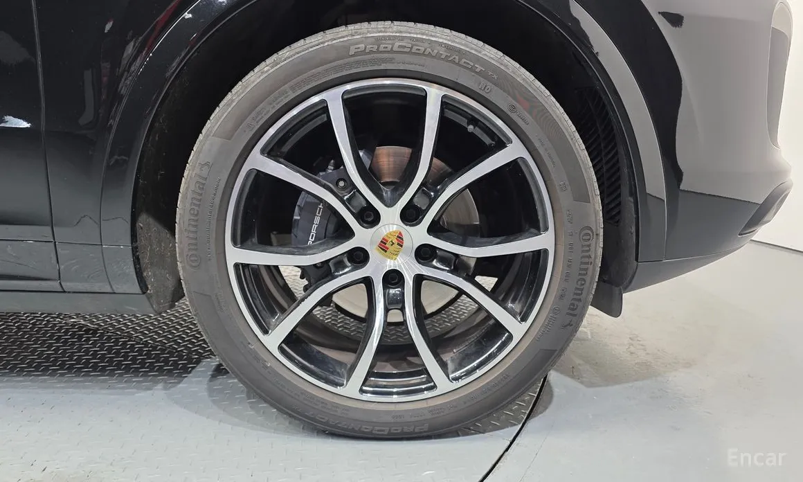 Фото 5 - Porsche Cayenne