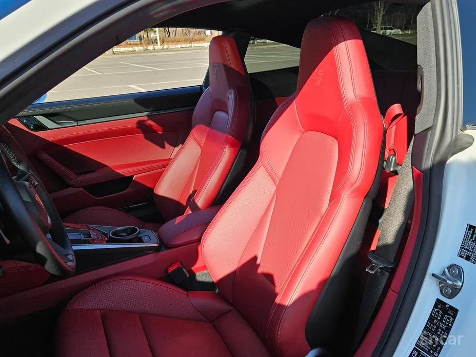 Фото 10 - Porsche 911