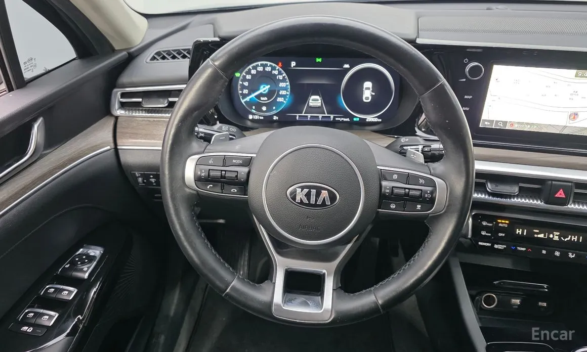 Фото 13 - Kia K5