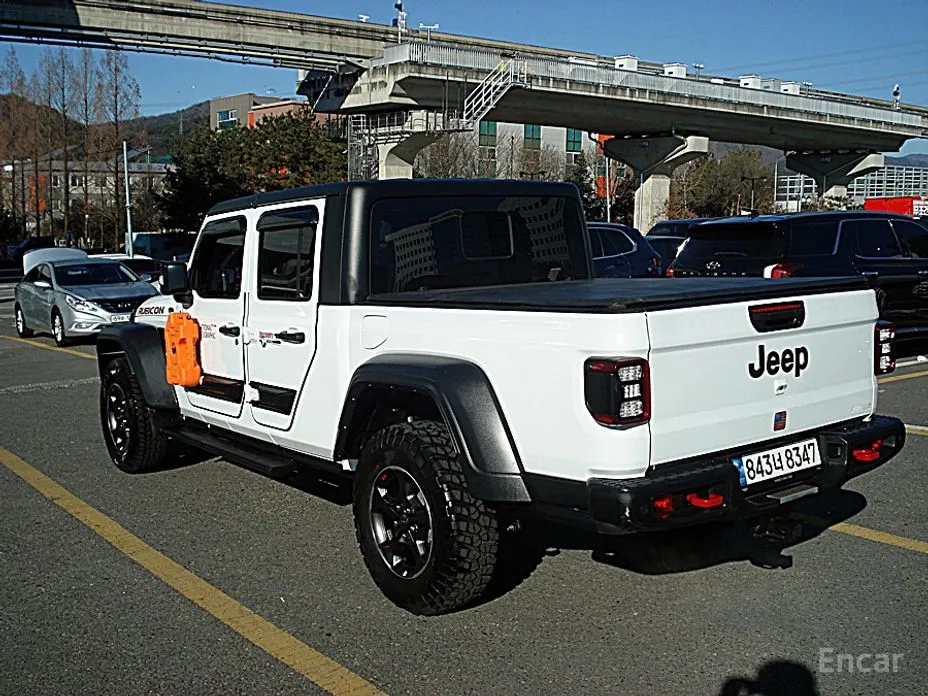 Фото 2 - Jeep Gladiator