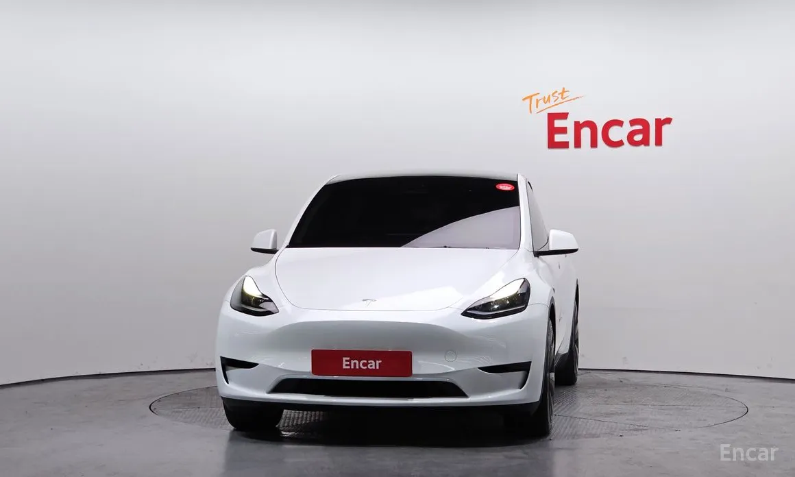 Фото 3 - Tesla Model Y