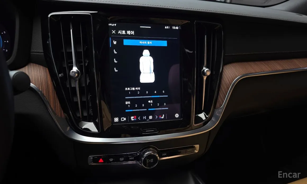 Фото 13 - Volvo S60