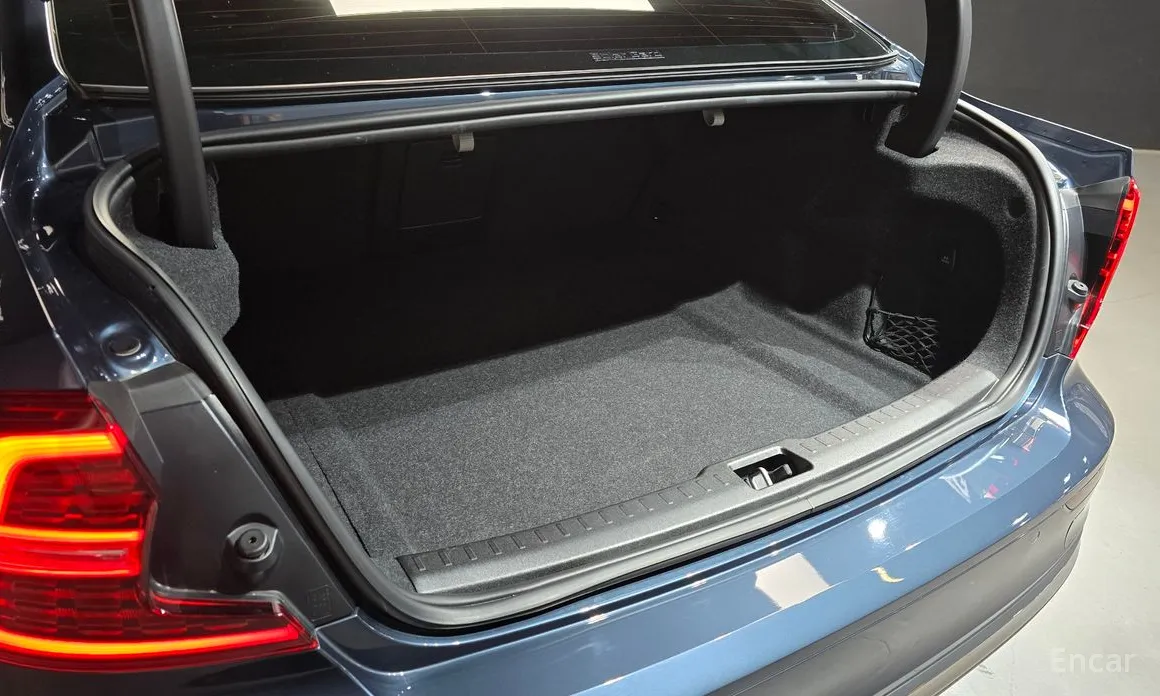 Фото 20 - Volvo S60