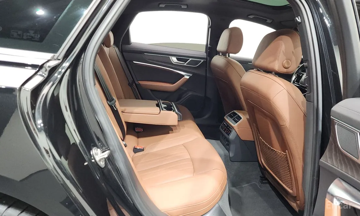 Фото 12 - Audi A6