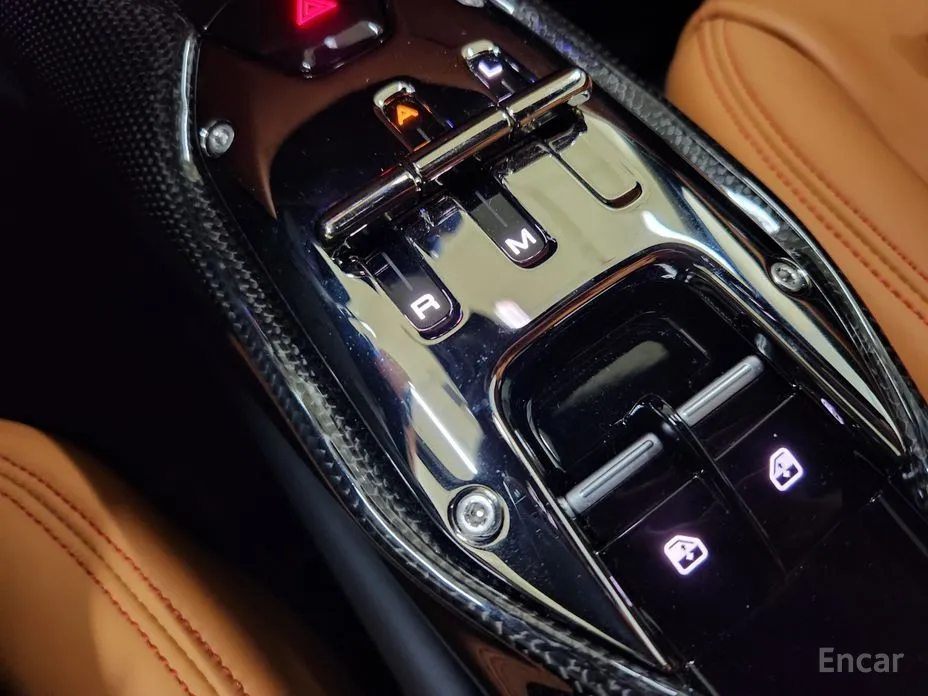 Фото 16 - Ferrari 296