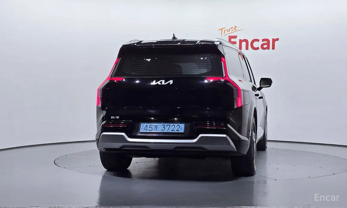 Фото 4 - Kia EV9