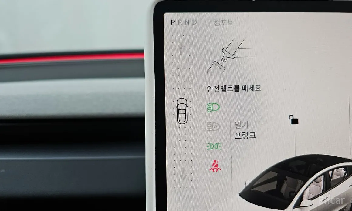 Фото 9 - Tesla Model 3