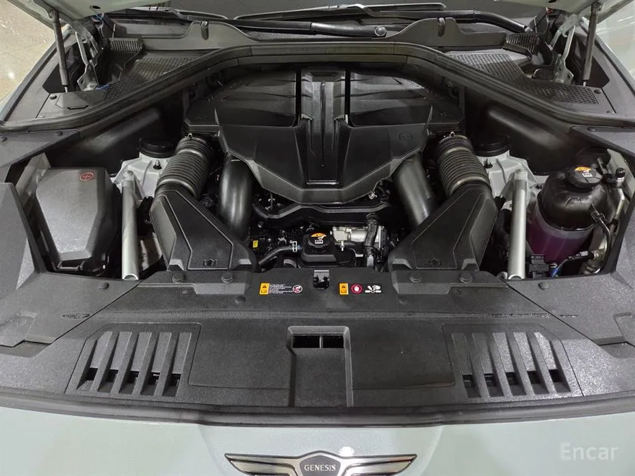Фото 18 - Genesis GV80