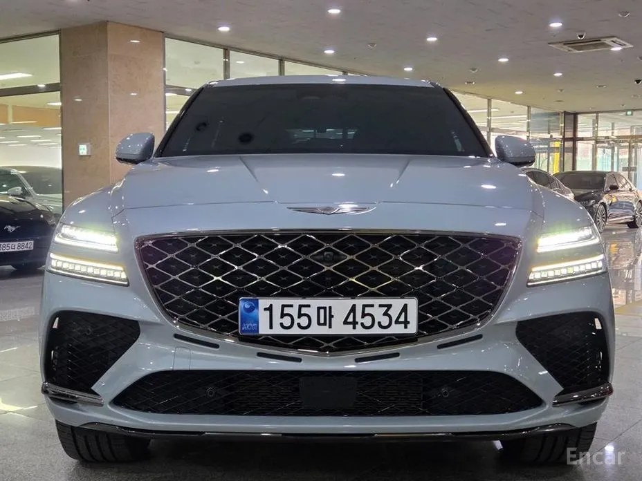 Фото 2 - Genesis GV80