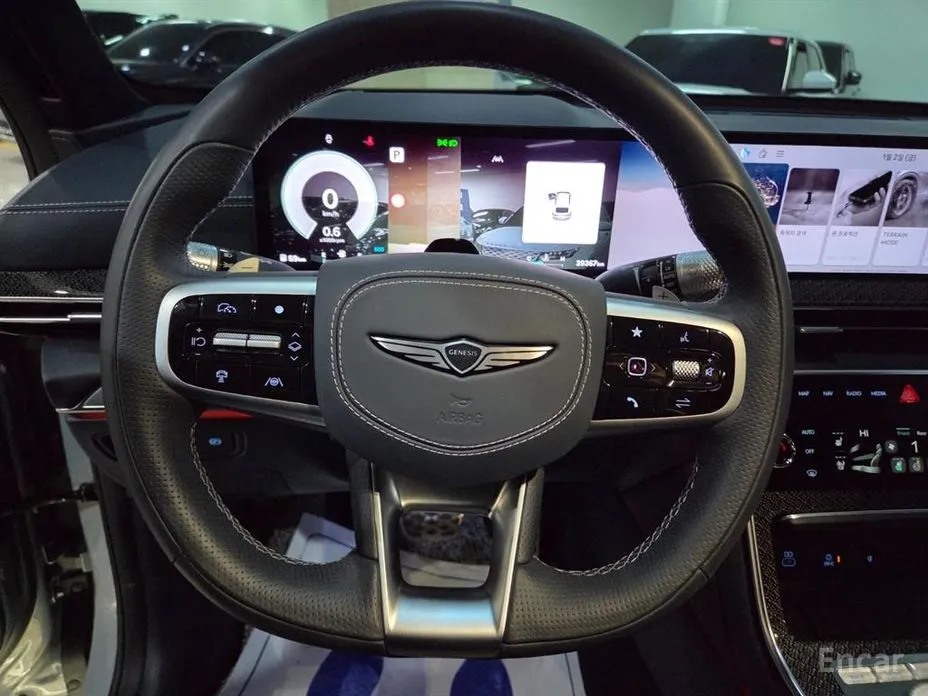 Фото 9 - Genesis GV80
