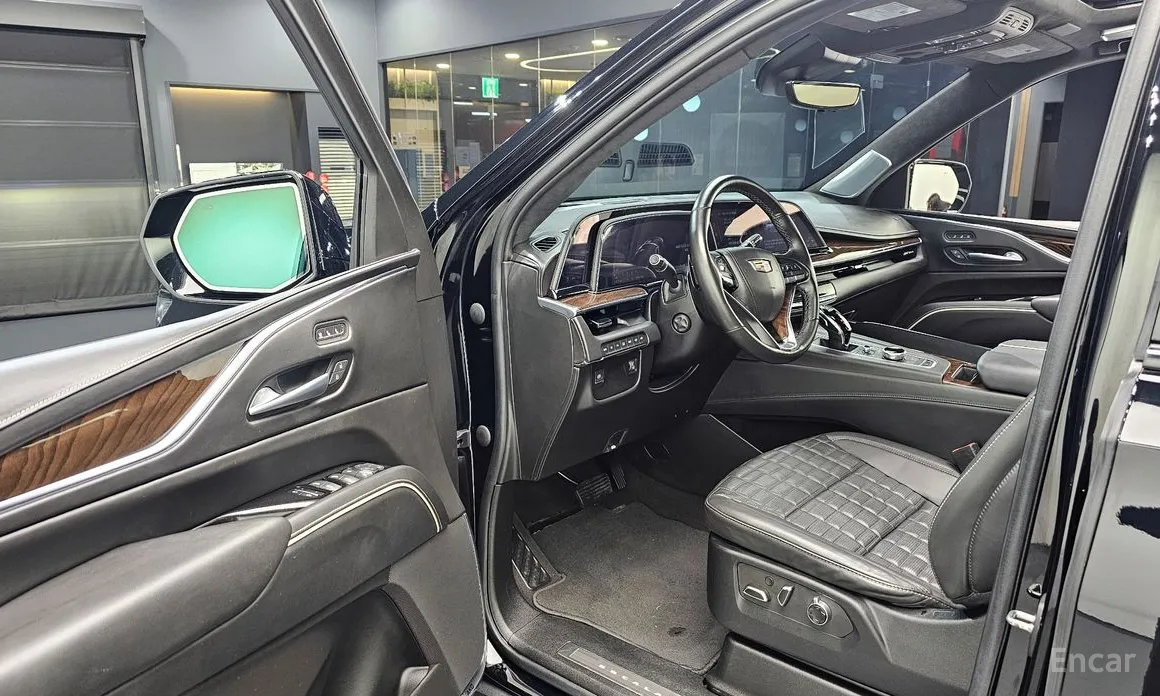 Фото 11 - Cadillac Escalade