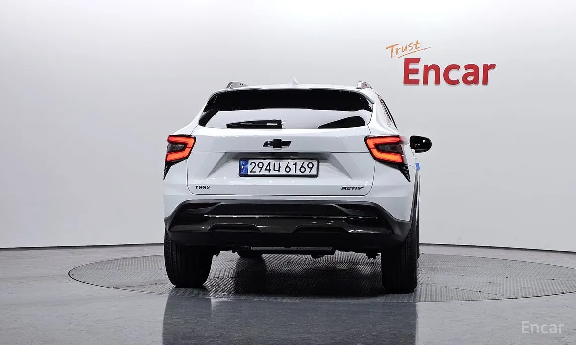 Фото 4 - Chevrolet Trax